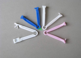 Chine Plastique stérile médical jetable d'approvisionnements de produits de bride de cordon ombilical fournisseur